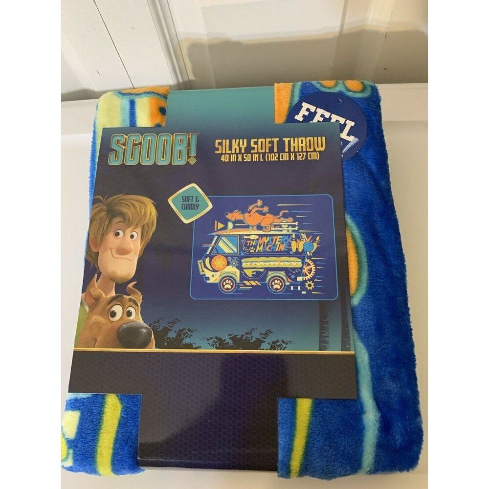 New SCOOB! Silky SOFT & Cuddly Throw Blanket 40 in x 50 in Scooby‎ Doo Mystery